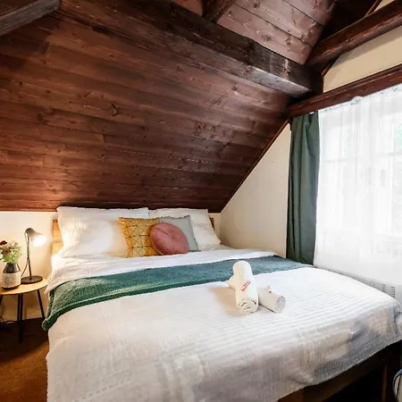 Alpina Ii Bed and Breakfast
